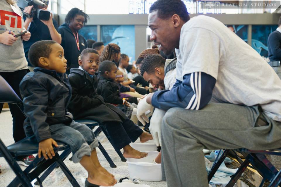 LPBC 2015 Samaritans Feet shoe distribution with Memphis Grizzlies