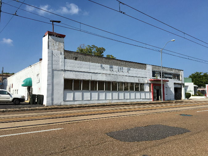 The building at 647 Madison Avenue was built in 1945 and originally served as a bakery.