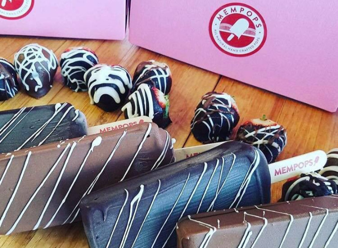MEMpopS offers a variety of chocolate dipped treats for Valentine's Day.