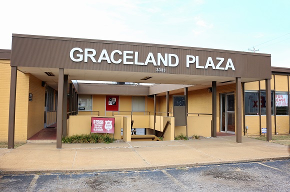 Graceland Plaza