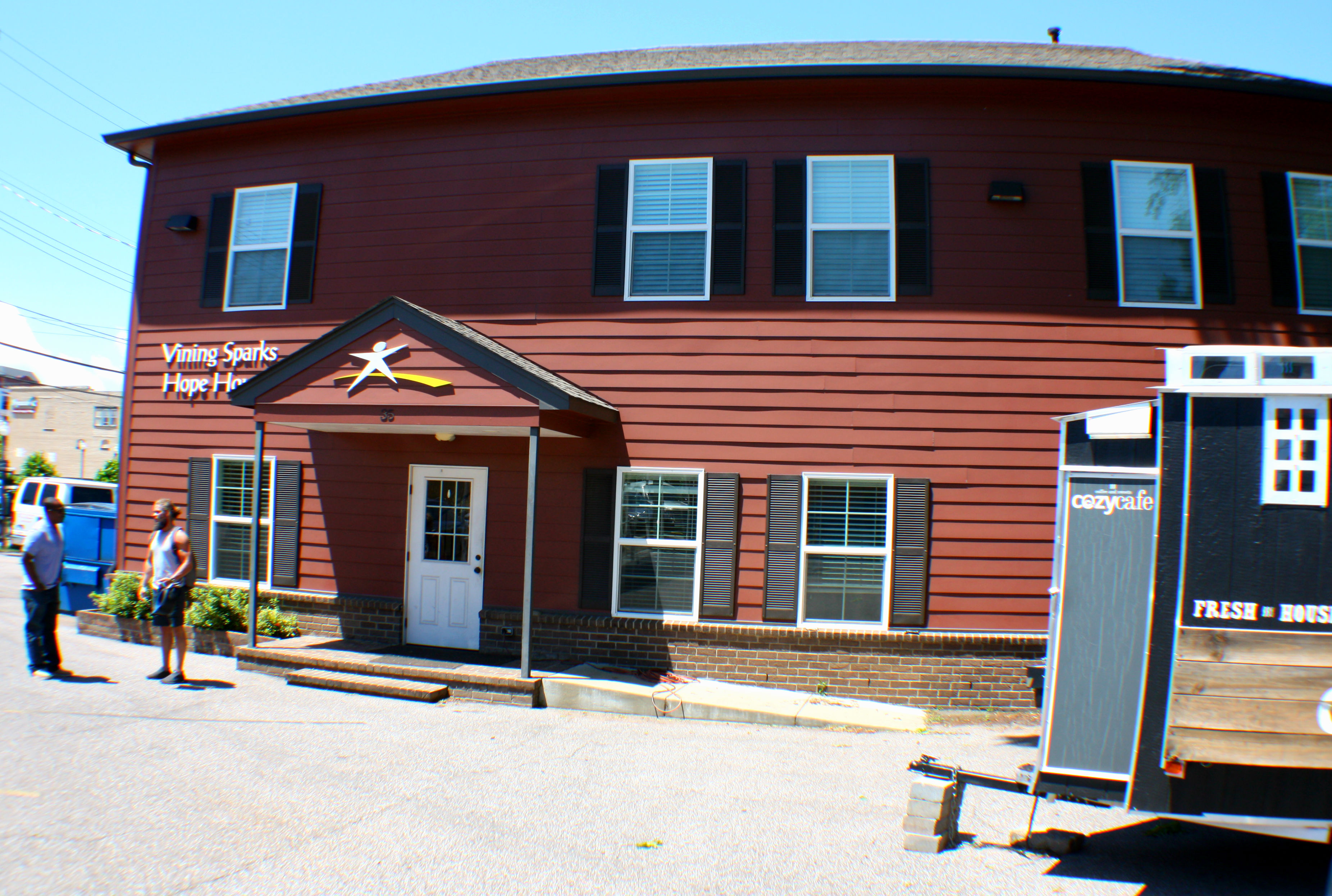 The Vining Sparks Hope House is one of Memphis Adult Teen Challenge’s two housing facilities located at 33 North Cleveland. To the right sits the Cozy Coffee mobile coffee bar. (Cole Bradley)