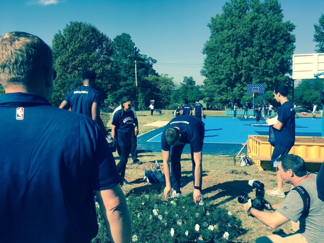 Marc Gasol chooses a plant at the Chandler Park rehab. (Rebecca Hutchinson)