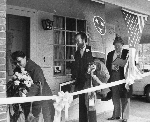 Donald Cooke visits his parents home on Cottonwood after his return from Iran.